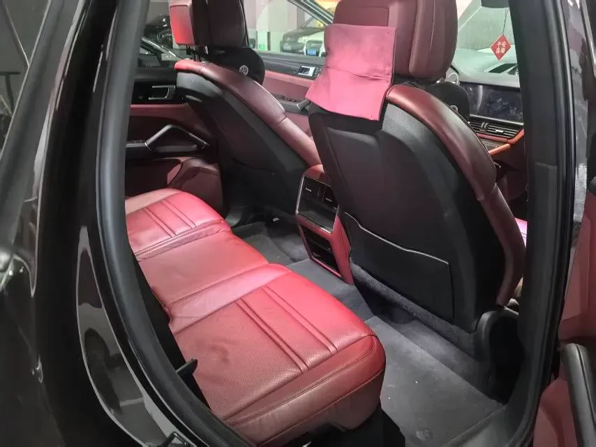 2019 Porsche Cayenne 2.0T 252HP L4 8AT PHEV 14.1KWH,autocango,china used car exporter,china ev exporter,chinese used car exporter,chinese used ev exporter