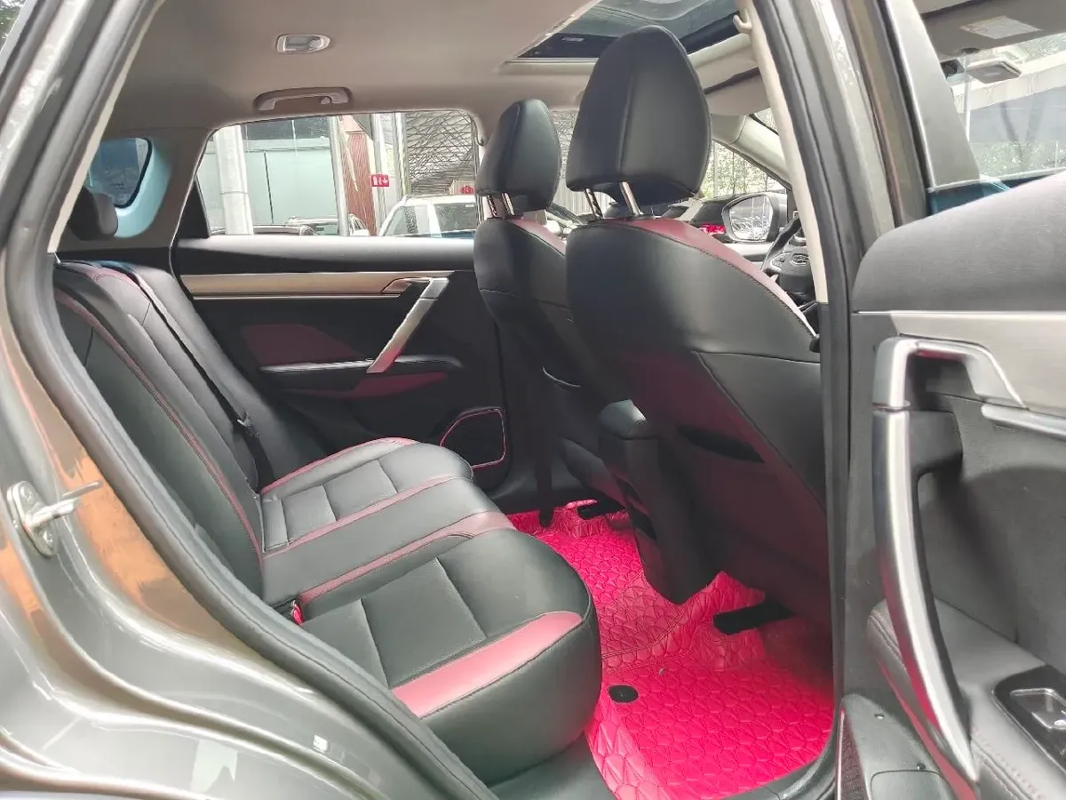 2021 Geely Coolray 1.4T 141HP L4 6DCT,autocango,china used car exporter,china ev exporter,chinese used car exporter,chinese used ev exporter
