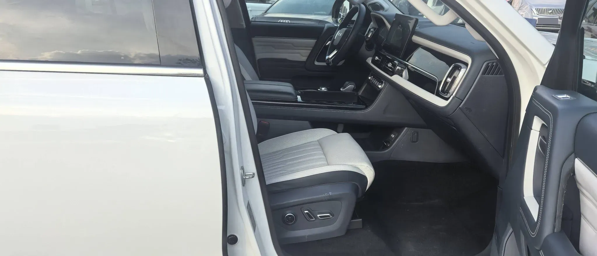 2023 KingLong LongYao 8S BEV 41.86KWH,autocango,china used car exporter,china ev exporter,chinese used car exporter,chinese used ev exporter