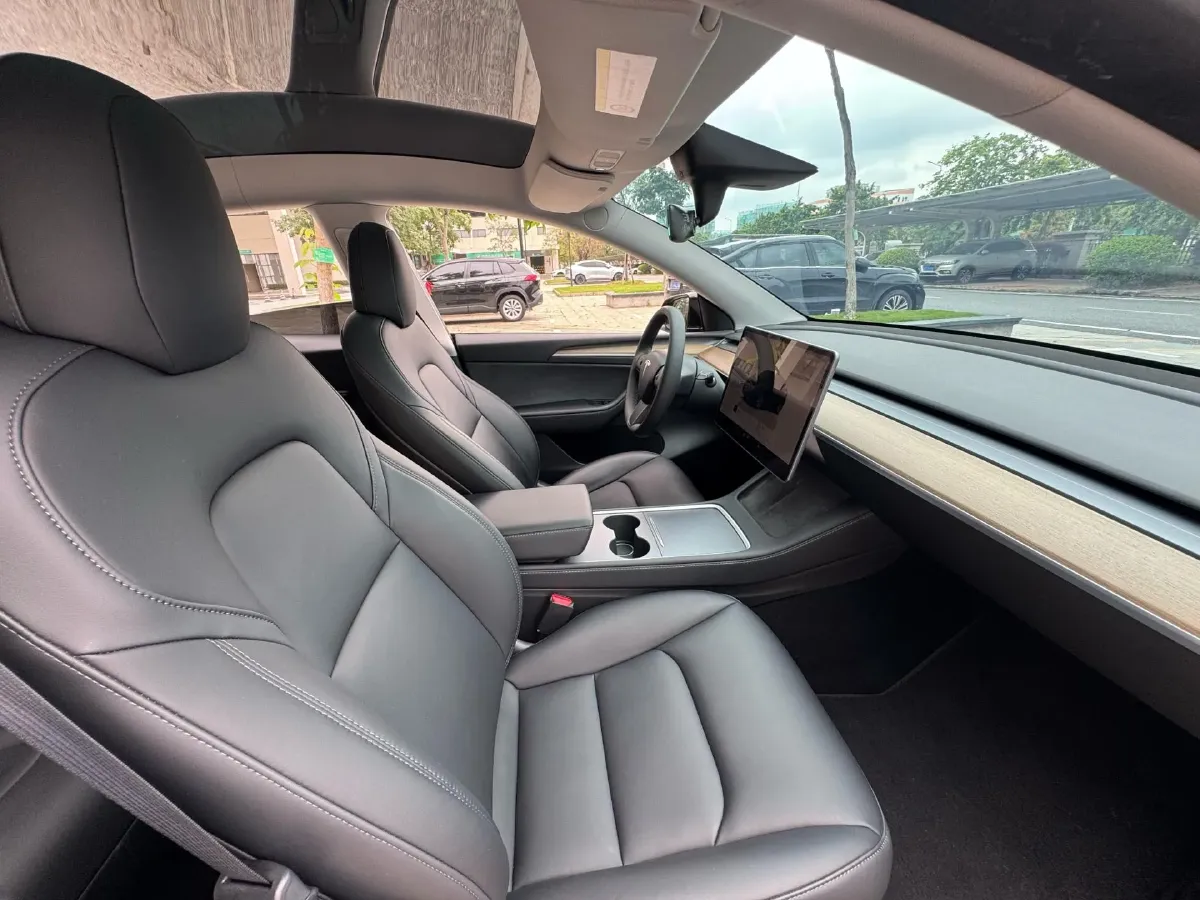2022 Tesla Model Y BEV 60KWH,autocango,china used car exporter,china ev exporter,chinese used car exporter,chinese used ev exporter