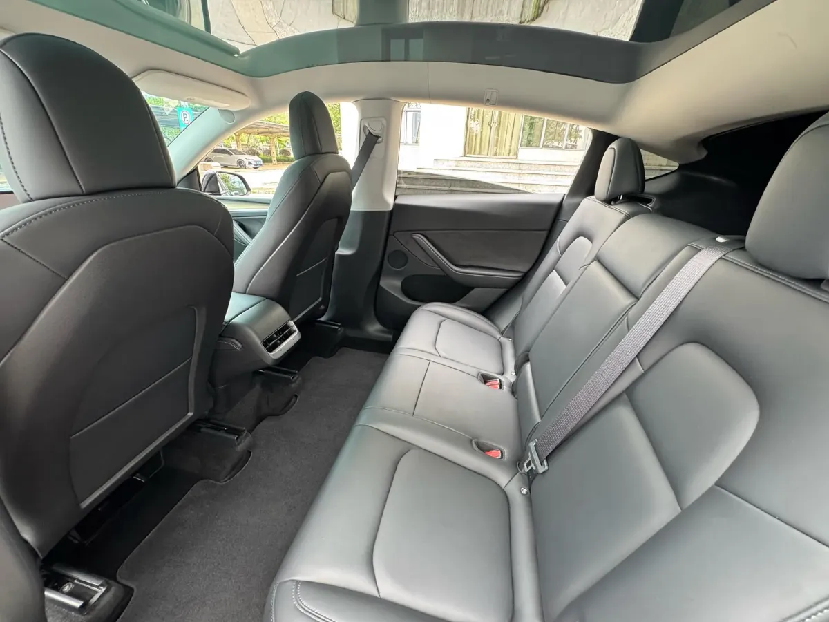 2022 Tesla Model Y BEV 60KWH,autocango,china used car exporter,china ev exporter,chinese used car exporter,chinese used ev exporter