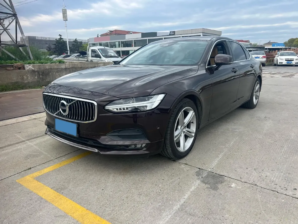 2018 Volvo S90 2.0T 190HP L4 8AT,autocango,china used car exporter,china ev exporter,chinese used car exporter,chinese used ev exporter