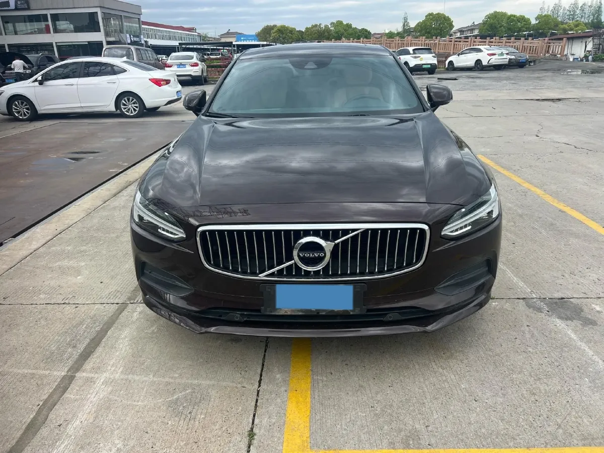 2018 Volvo S90 2.0T 190HP L4 8AT,autocango,china used car exporter,china ev exporter,chinese used car exporter,chinese used ev exporter