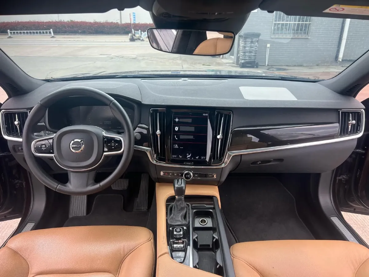 2018 Volvo S90 2.0T 190HP L4 8AT,autocango,china used car exporter,china ev exporter,chinese used car exporter,chinese used ev exporter