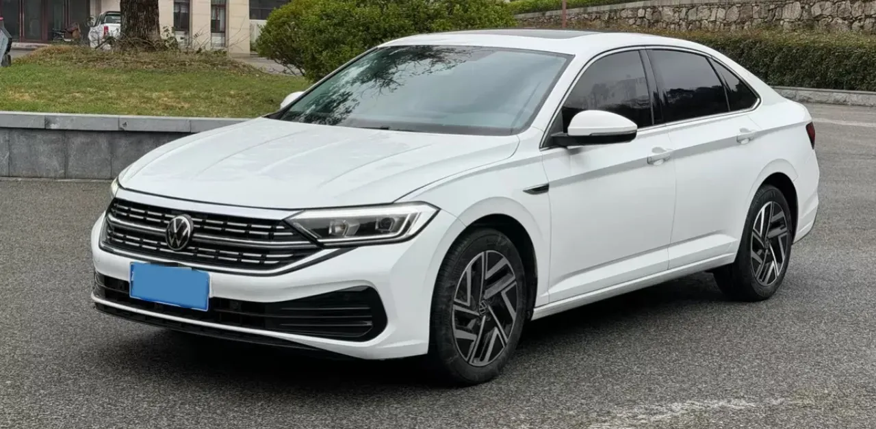 2023 Volkswagen Sagitar 1.5T 160HP L4 7DCT,autocango,china used car exporter,china ev exporter,chinese used car exporter,chinese used ev exporter