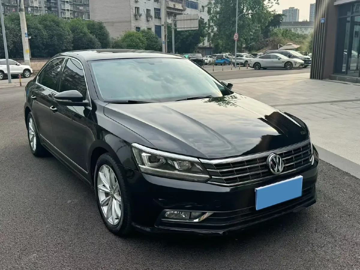 2017 Volkswagen Passat 1.8T 180HP L4 7DCT,autocango,china used car exporter,china ev exporter,chinese used car exporter,chinese used ev exporter