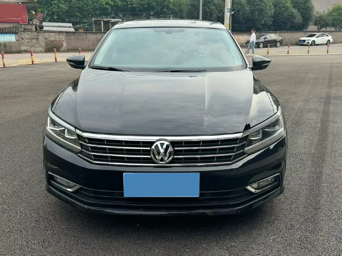 2017 Volkswagen Passat 1.8T 180HP L4 7DCT,autocango,china used car exporter,china ev exporter,chinese used car exporter,chinese used ev exporter