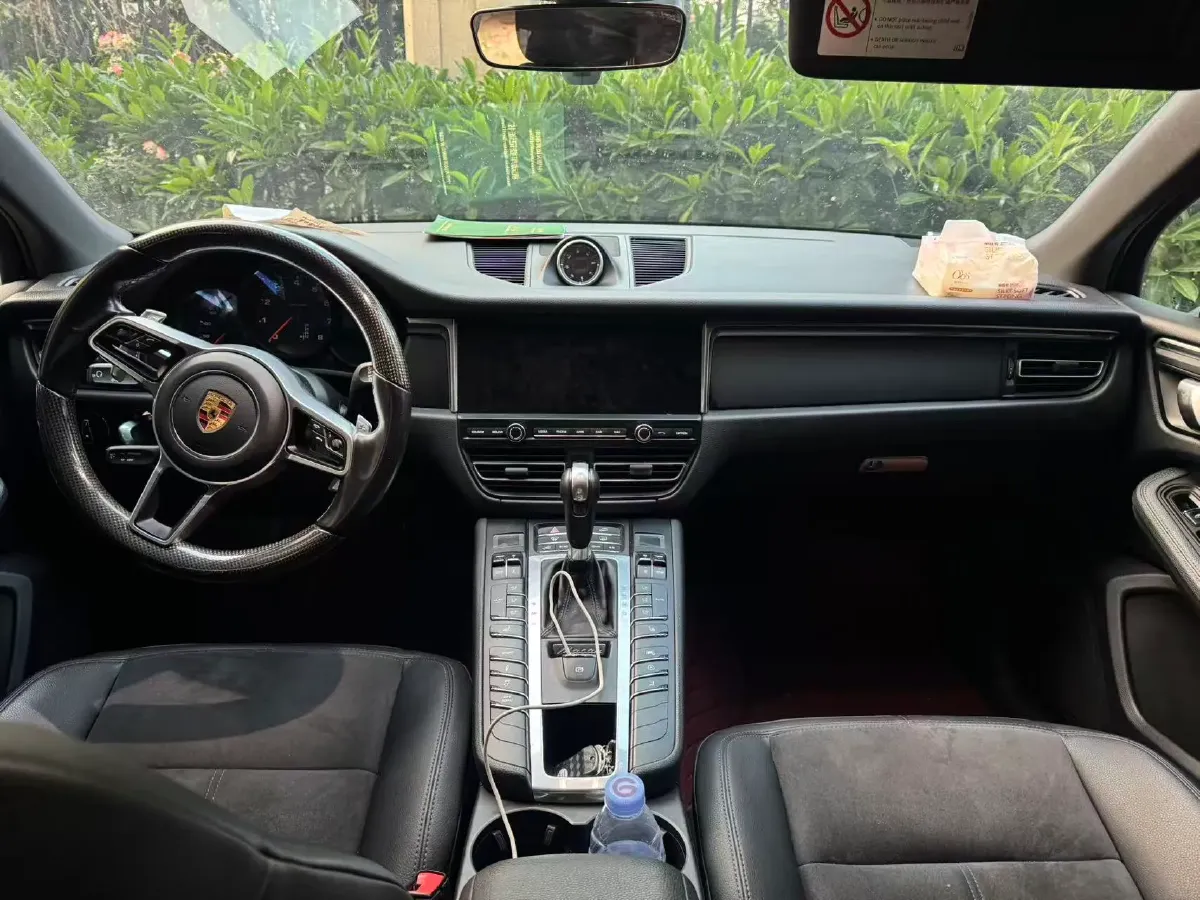 2021 Porsche Macan 2.0T 252HP L4 7DCT,autocango,china used car exporter,china ev exporter,chinese used car exporter,chinese used ev exporter