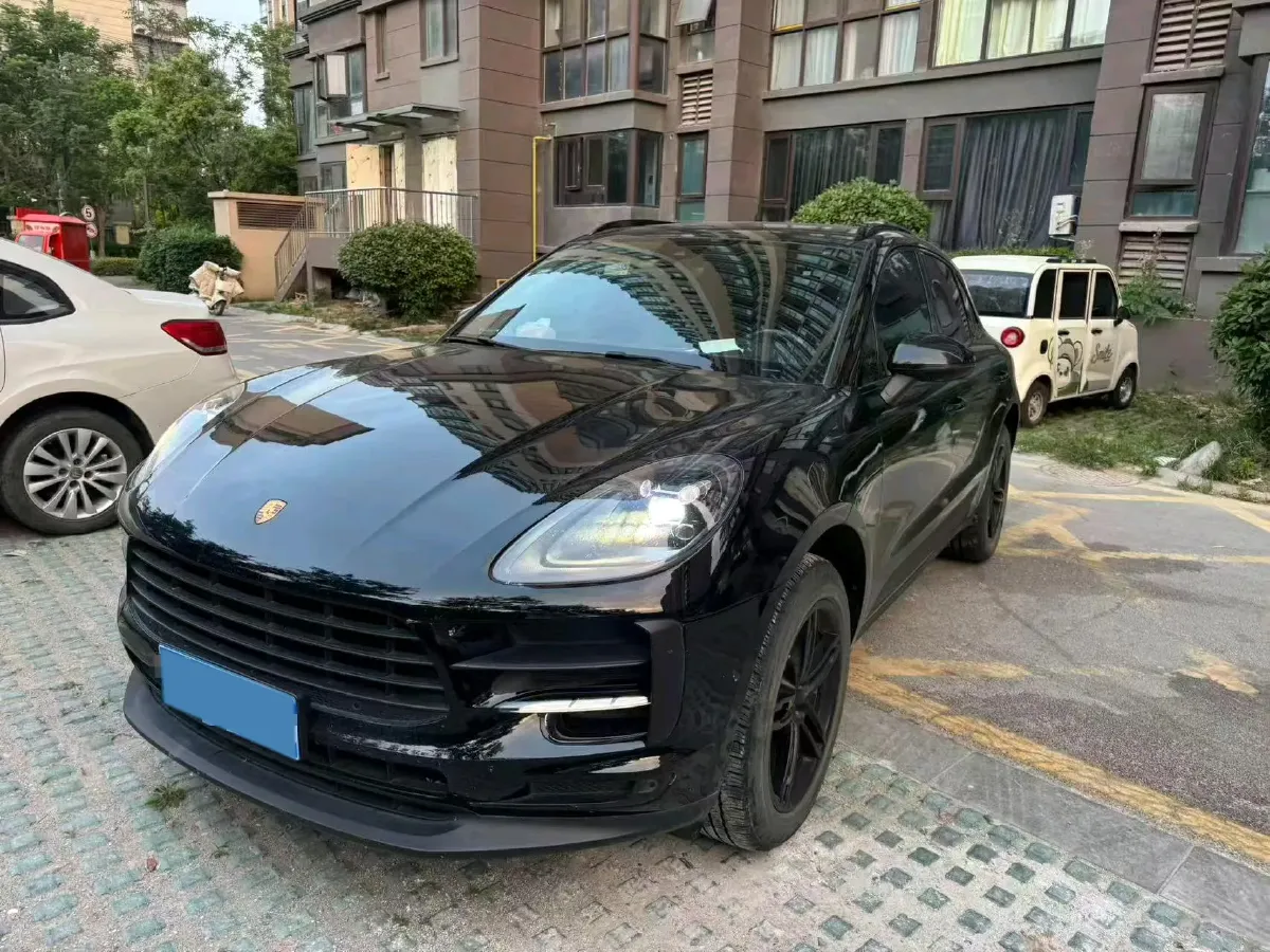 2021 Porsche Macan 2.0T 252HP L4 7DCT,autocango,china used car exporter,china ev exporter,chinese used car exporter,chinese used ev exporter