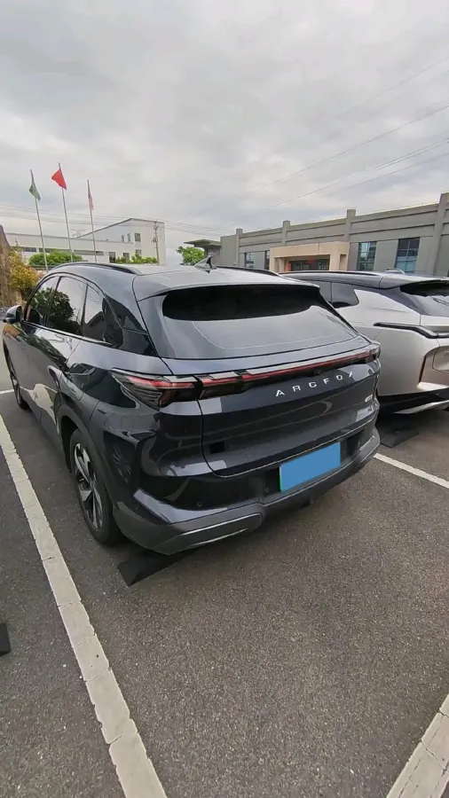 2026 ARCFOX αT5 REEV 105HP REEV,autocango,china used car exporter,china ev exporter,chinese used car exporter,chinese used ev exporter