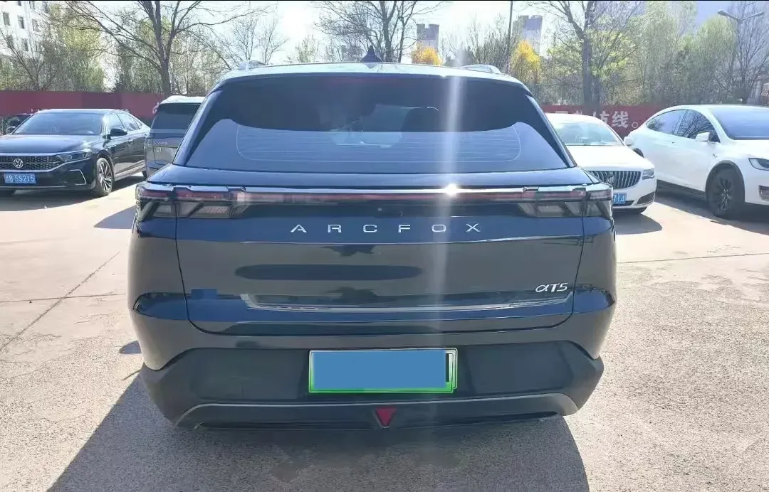 2026 ARCFOX αT5 REEV 105HP REEV,autocango,china used car exporter,china ev exporter,chinese used car exporter,chinese used ev exporter