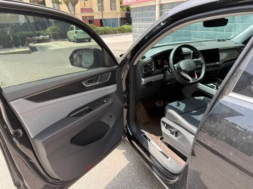 2024 Volkswagen Teramont 2.0T 220HP L4 7DCT,autocango,china used car exporter,china ev exporter,chinese used car exporter,chinese used ev exporter