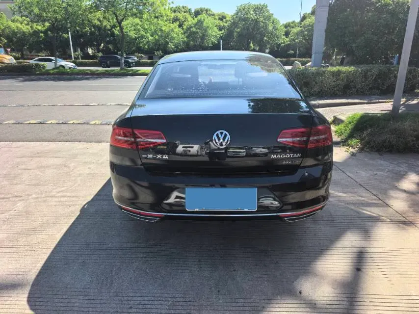 2019 Chevrolet Malibu XL 2.0T 241HP L4 9AT,autocango,china used car exporter,china ev exporter,chinese used car exporter,chinese used ev exporter