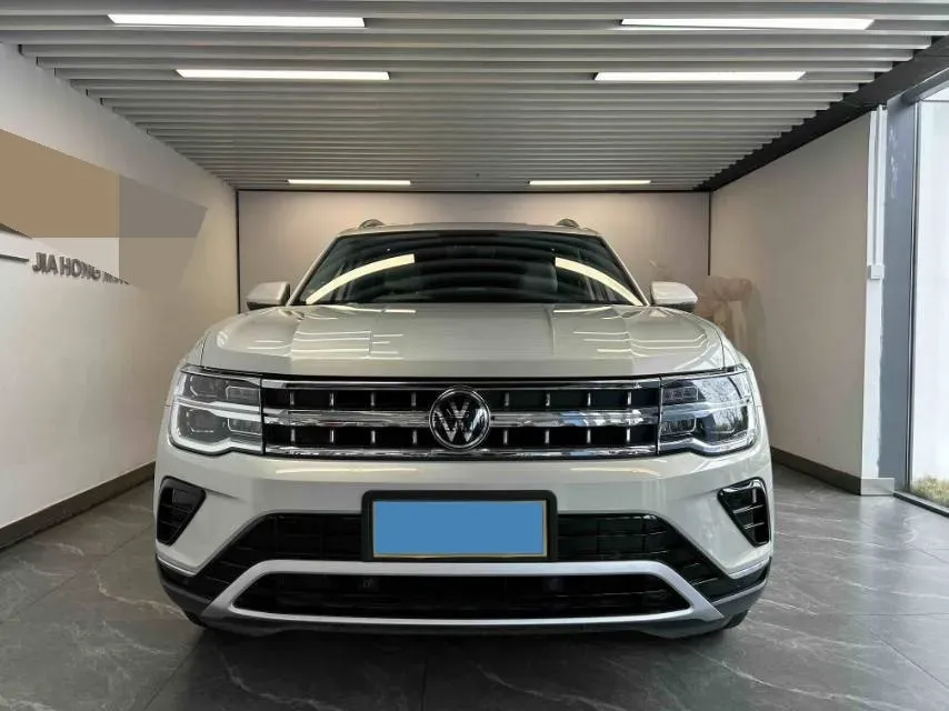 2021 Volkswagen Teramont 2.0T 220HP L4 7DCT,autocango,china used car exporter,china ev exporter,chinese used car exporter,chinese used ev exporter