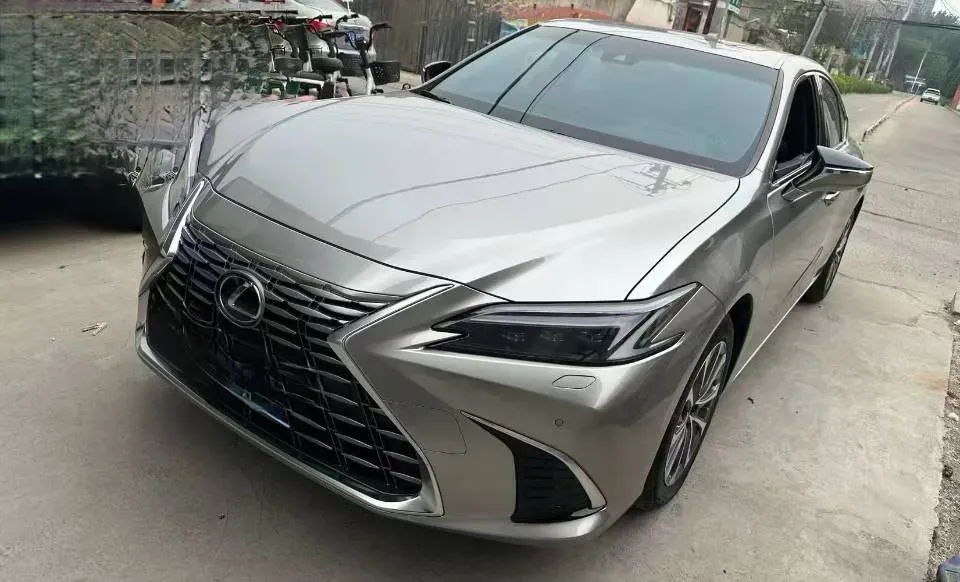 2025 Lexus ES 2.0L 173HP L4 CVT,autocango,china used car exporter,china ev exporter,chinese used car exporter,chinese used ev exporter
