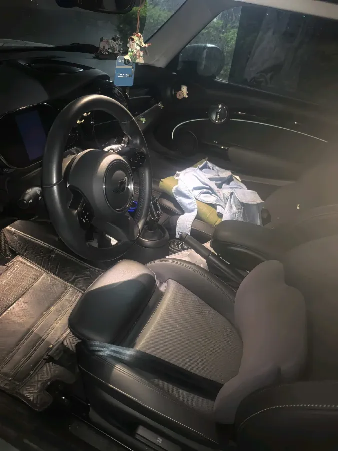 2023 MINI MINI 1.5T 136HP L3 7DCT,autocango,china used car exporter,china ev exporter,chinese used car exporter,chinese used ev exporter