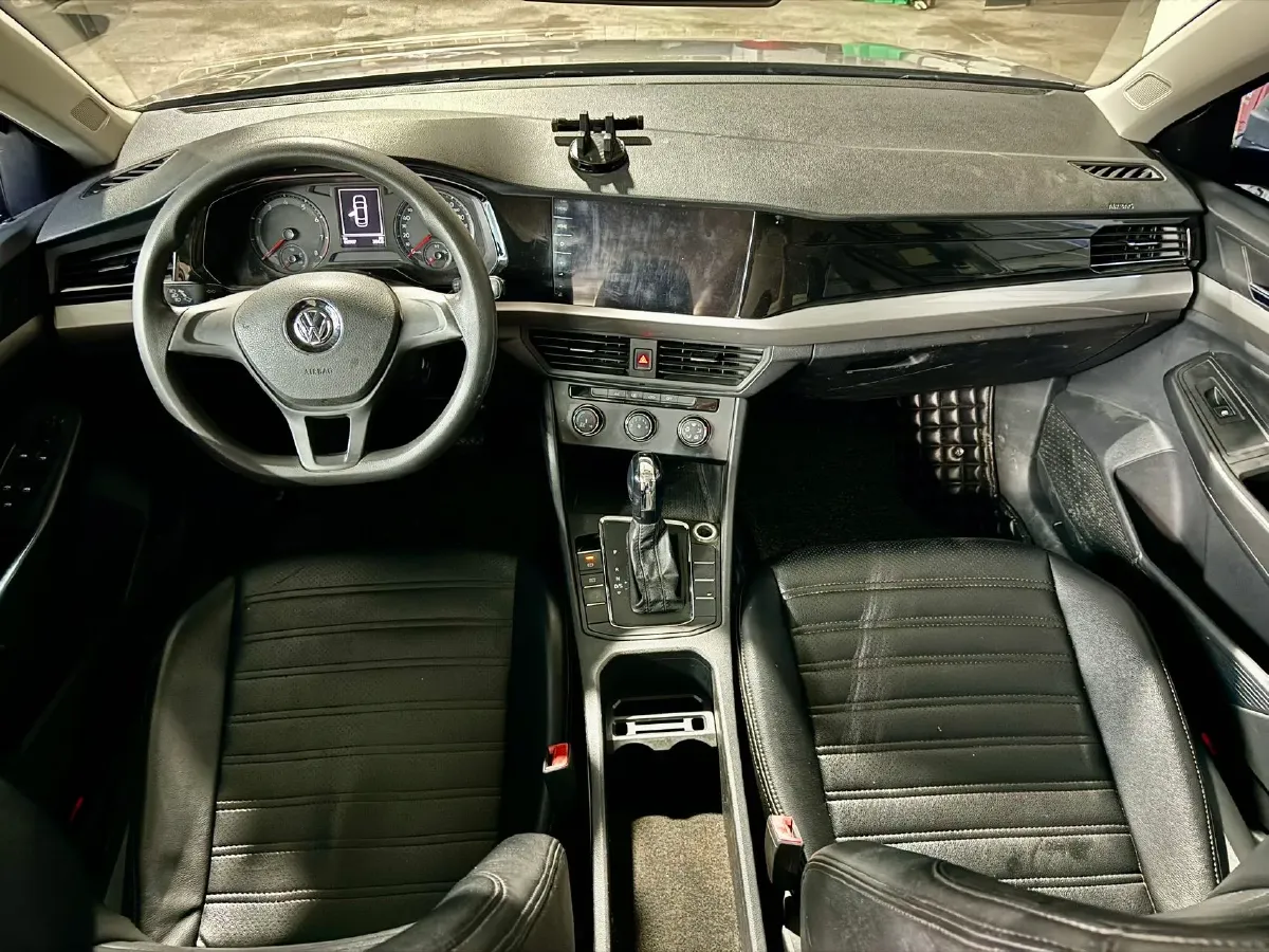 2019 Bestune T77 1.2T 143HP L4 7DCT,autocango,china used car exporter,china ev exporter,chinese used car exporter,chinese used ev exporter