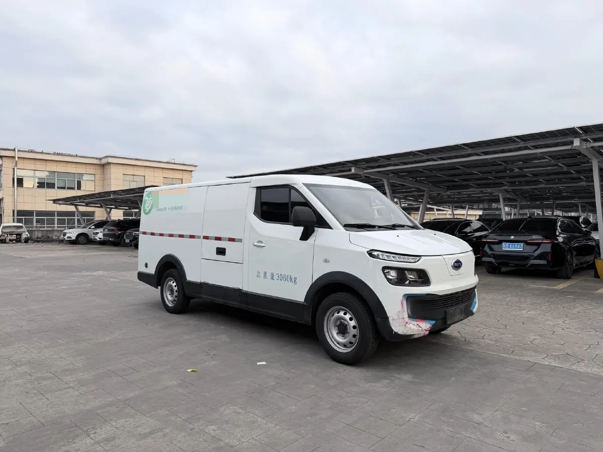 2022 Karry Dolphin EV BEV 43.5KWH,autocango,china used car exporter,china ev exporter,chinese used car exporter,chinese used ev exporter