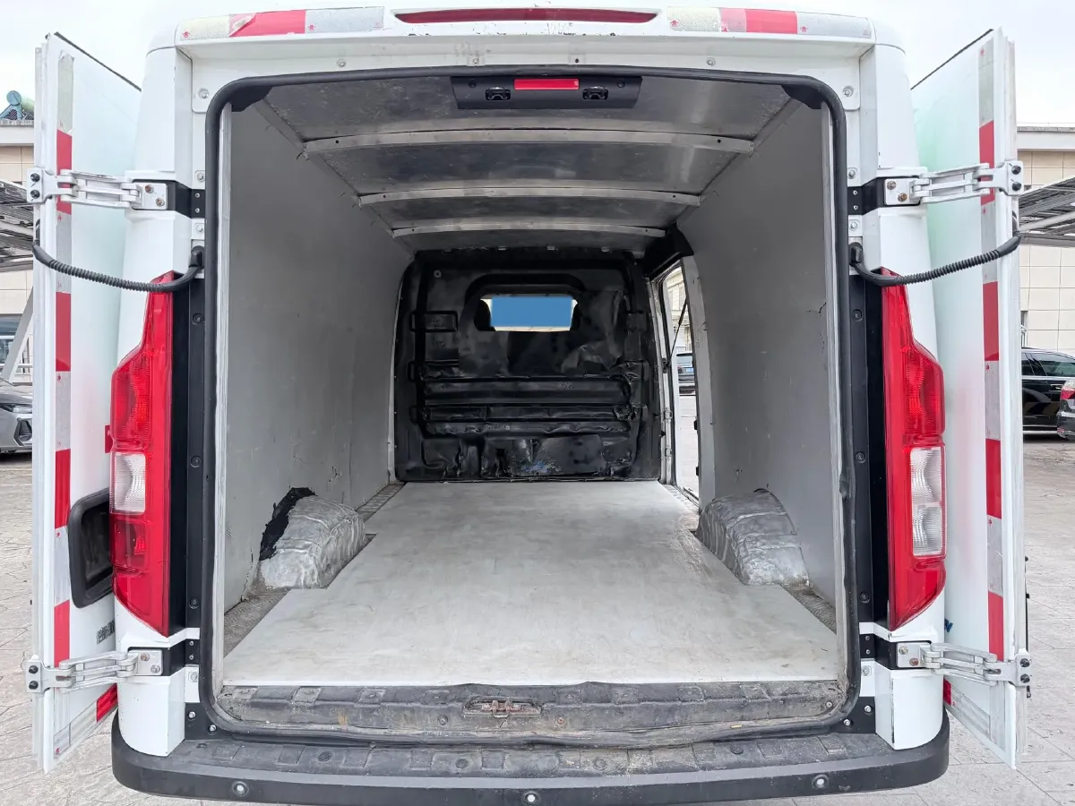 2022 Karry Dolphin EV BEV 43.5KWH,autocango,china used car exporter,china ev exporter,chinese used car exporter,chinese used ev exporter