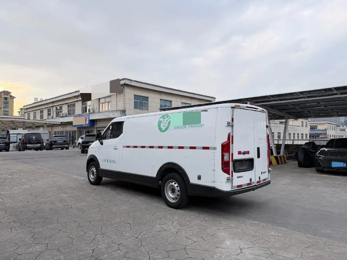 2022 Karry Dolphin EV BEV 43.5KWH,autocango,china used car exporter,china ev exporter,chinese used car exporter,chinese used ev exporter