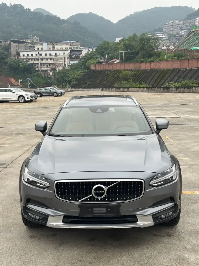 2019 Volvo V90 2.0T 254HP L4 8AT,autocango,china used car exporter,china ev exporter,chinese used car exporter,chinese used ev exporter
