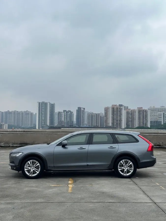 2019 Volvo V90 2.0T 254HP L4 8AT,autocango,china used car exporter,china ev exporter,chinese used car exporter,chinese used ev exporter