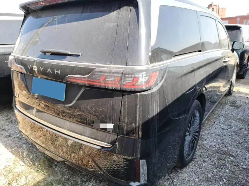 2025 Voyah Dream 1.5T 150HP L4 PHEV 41.7KWH,autocango,china used car exporter,china ev exporter,chinese used car exporter,chinese used ev exporter