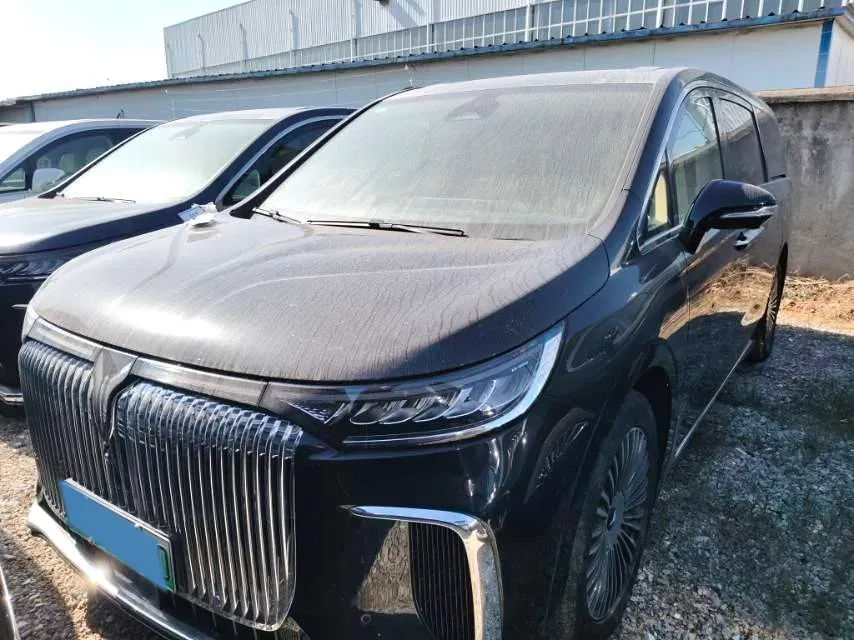 2025 Voyah Dream 1.5T 150HP L4 PHEV 41.7KWH,autocango,china used car exporter,china ev exporter,chinese used car exporter,chinese used ev exporter