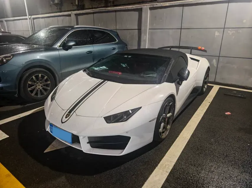 2017 Lamborghini Huracán 5.2L 580HP V10 7DCT,autocango,china used car exporter,china ev exporter,chinese used car exporter,chinese used ev exporter