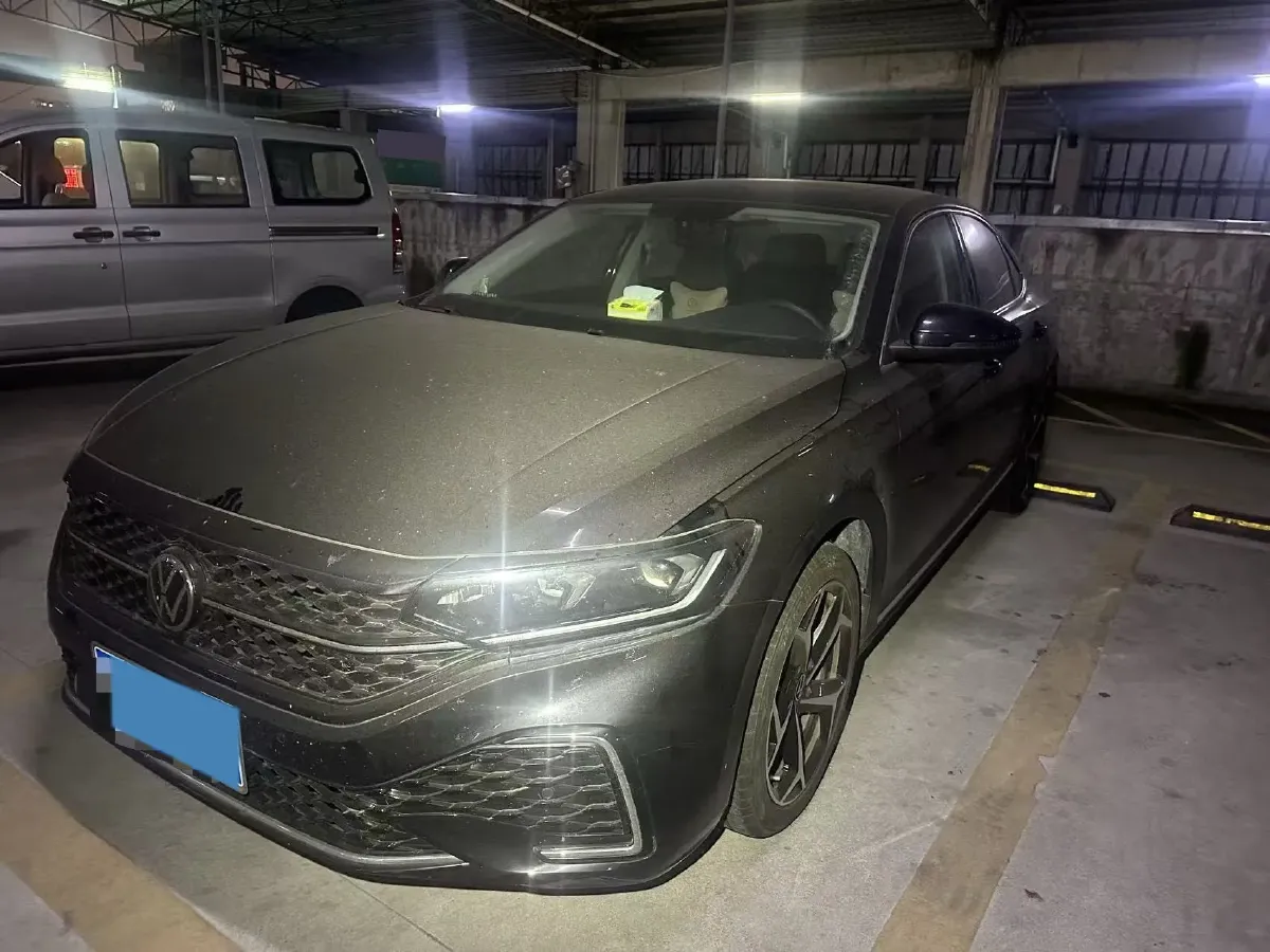 2024 Volkswagen Passat 2.0T 220HP L4 7DCT,autocango,china used car exporter,china ev exporter,chinese used car exporter,chinese used ev exporter