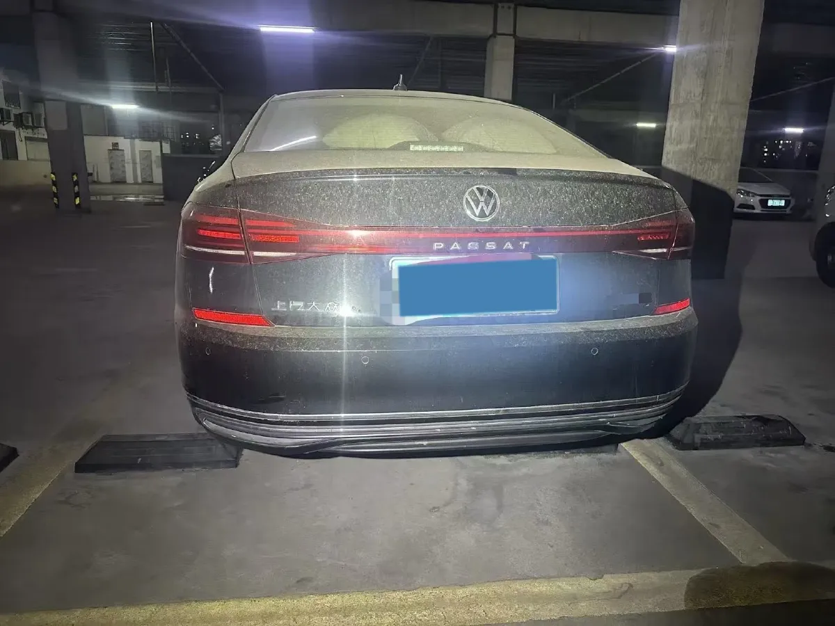 2024 Volkswagen Passat 2.0T 220HP L4 7DCT,autocango,china used car exporter,china ev exporter,chinese used car exporter,chinese used ev exporter
