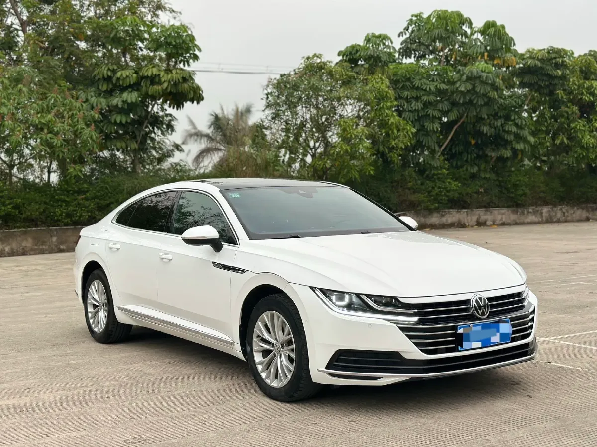 2019 Volkswagen Tiguan L 2.0T 186HP L4 7DCT,autocango,china used car exporter,china ev exporter,chinese used car exporter,chinese used ev exporter