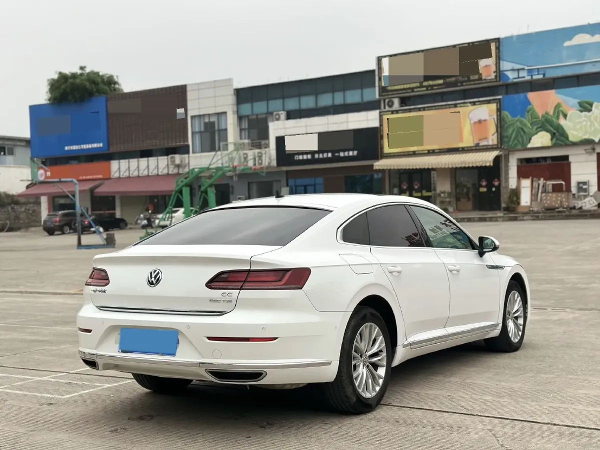 2019 Volkswagen Tiguan L 2.0T 186HP L4 7DCT,autocango,china used car exporter,china ev exporter,chinese used car exporter,chinese used ev exporter