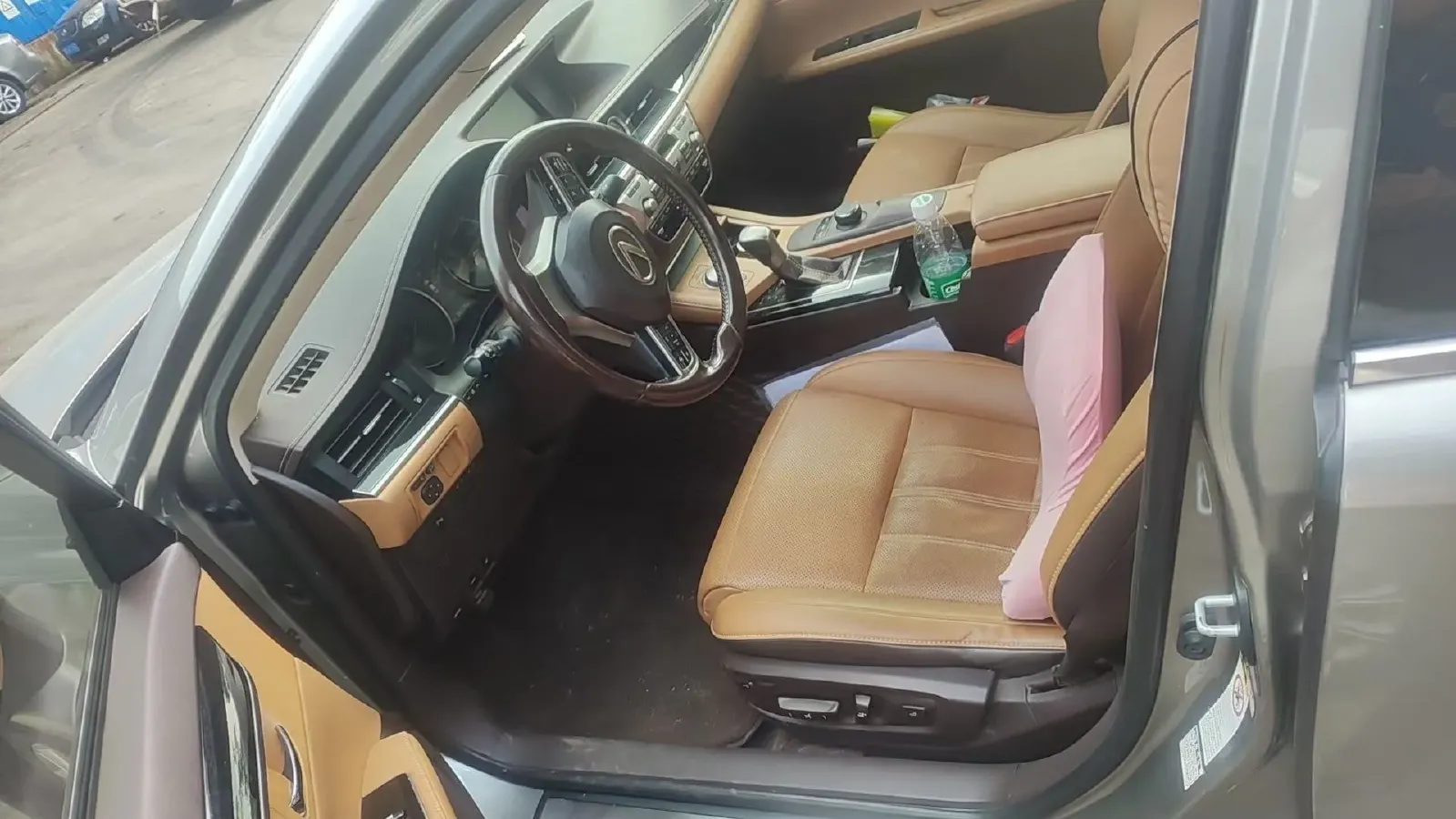 2017 Lexus ES 2.0L 167HP L4 6AT,autocango,china used car exporter,china ev exporter,chinese used car exporter,chinese used ev exporter