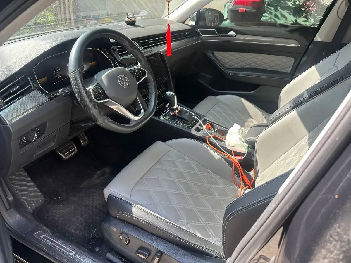 2023 Volkswagen Magotan 2.0T 186HP L4 7DCT,autocango,china used car exporter,china ev exporter,chinese used car exporter,chinese used ev exporter