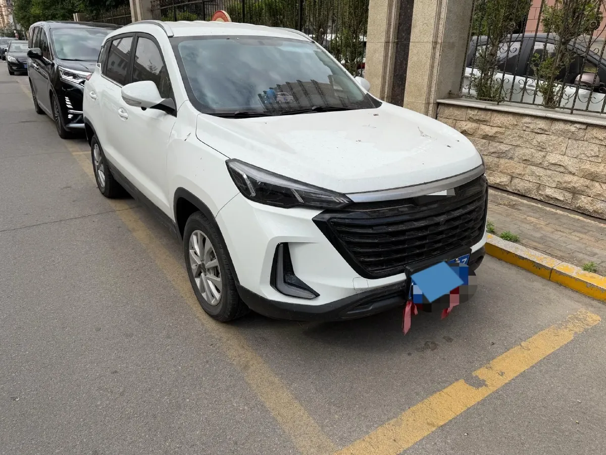 2021 BeiJing Auto X3 1.5T 150HP L4 6MT,autocango,china used car exporter,china ev exporter,chinese used car exporter,chinese used ev exporter