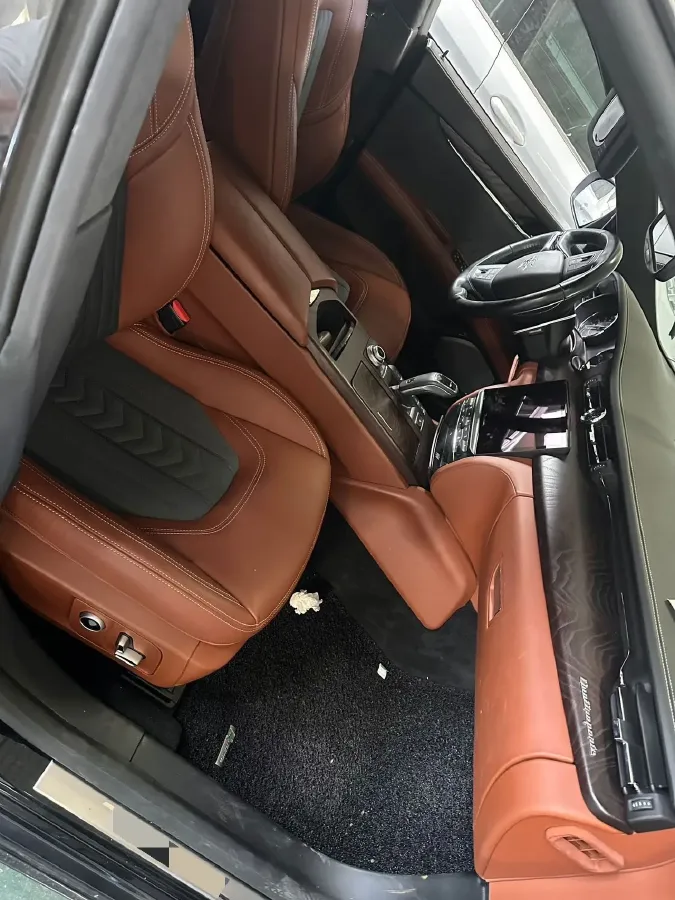 2021 Maserati Quattroporte 3.0T 350HP V6 8AT,autocango,china used car exporter,china ev exporter,chinese used car exporter,chinese used ev exporter