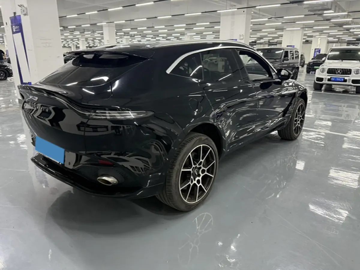 2022 Aston Martin DBX 3.0T 435HP L6 9AT,autocango,china used car exporter,china ev exporter,chinese used car exporter,chinese used ev exporter