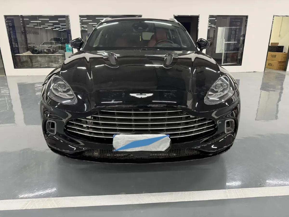 2022 Aston Martin DBX 3.0T 435HP L6 9AT,autocango,china used car exporter,china ev exporter,chinese used car exporter,chinese used ev exporter