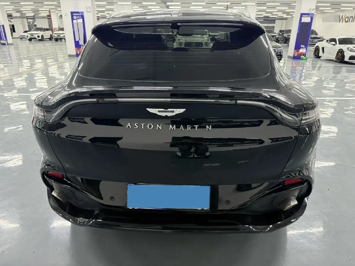 2022 Aston Martin DBX 3.0T 435HP L6 9AT,autocango,china used car exporter,china ev exporter,chinese used car exporter,chinese used ev exporter