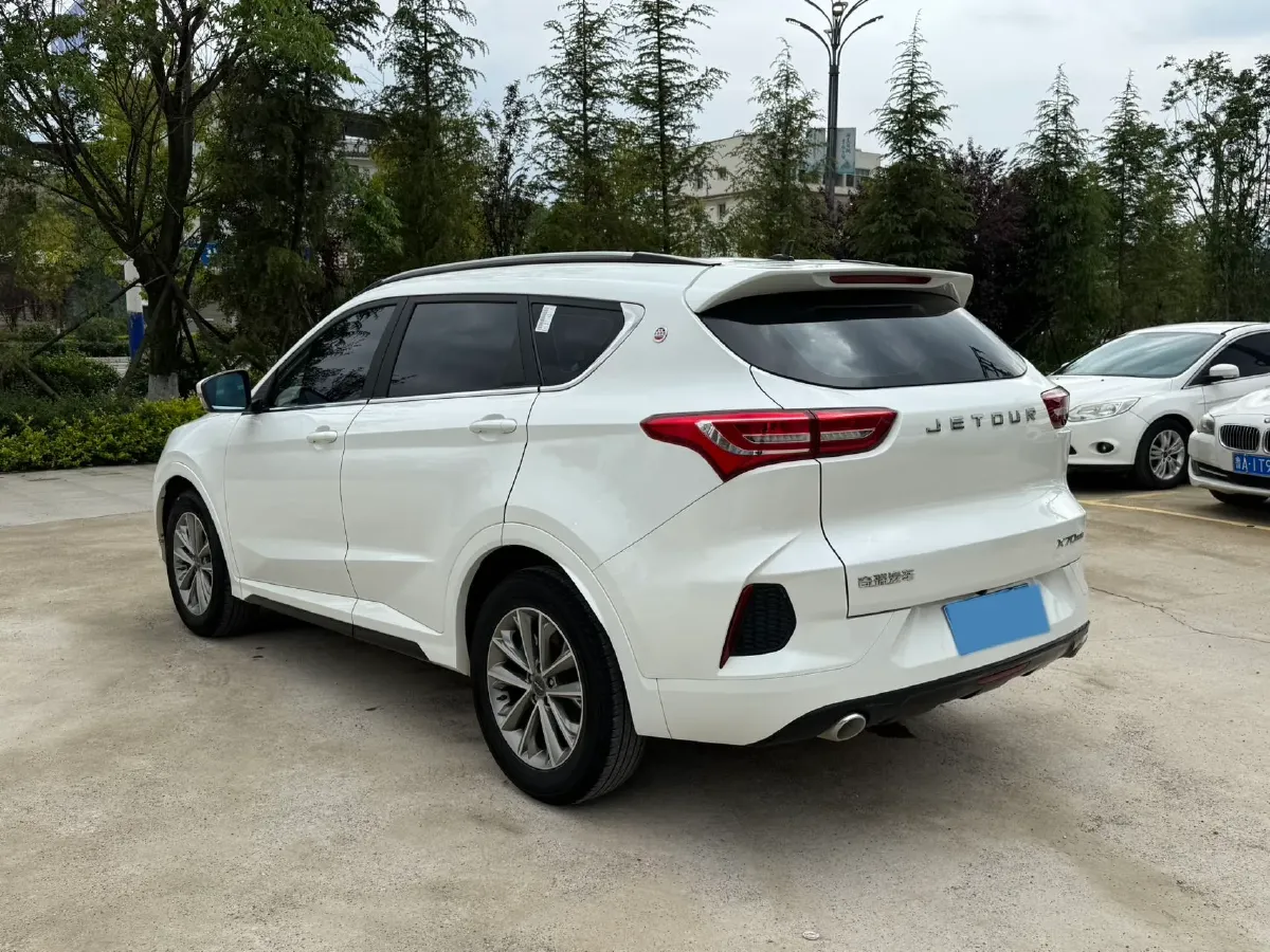 2022 Jetour X70M 1.5T 156HP L4 6MT,autocango,china used car exporter,china ev exporter,chinese used car exporter,chinese used ev exporter
