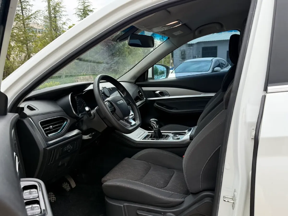 2022 Jetour X70M 1.5T 156HP L4 6MT,autocango,china used car exporter,china ev exporter,chinese used car exporter,chinese used ev exporter
