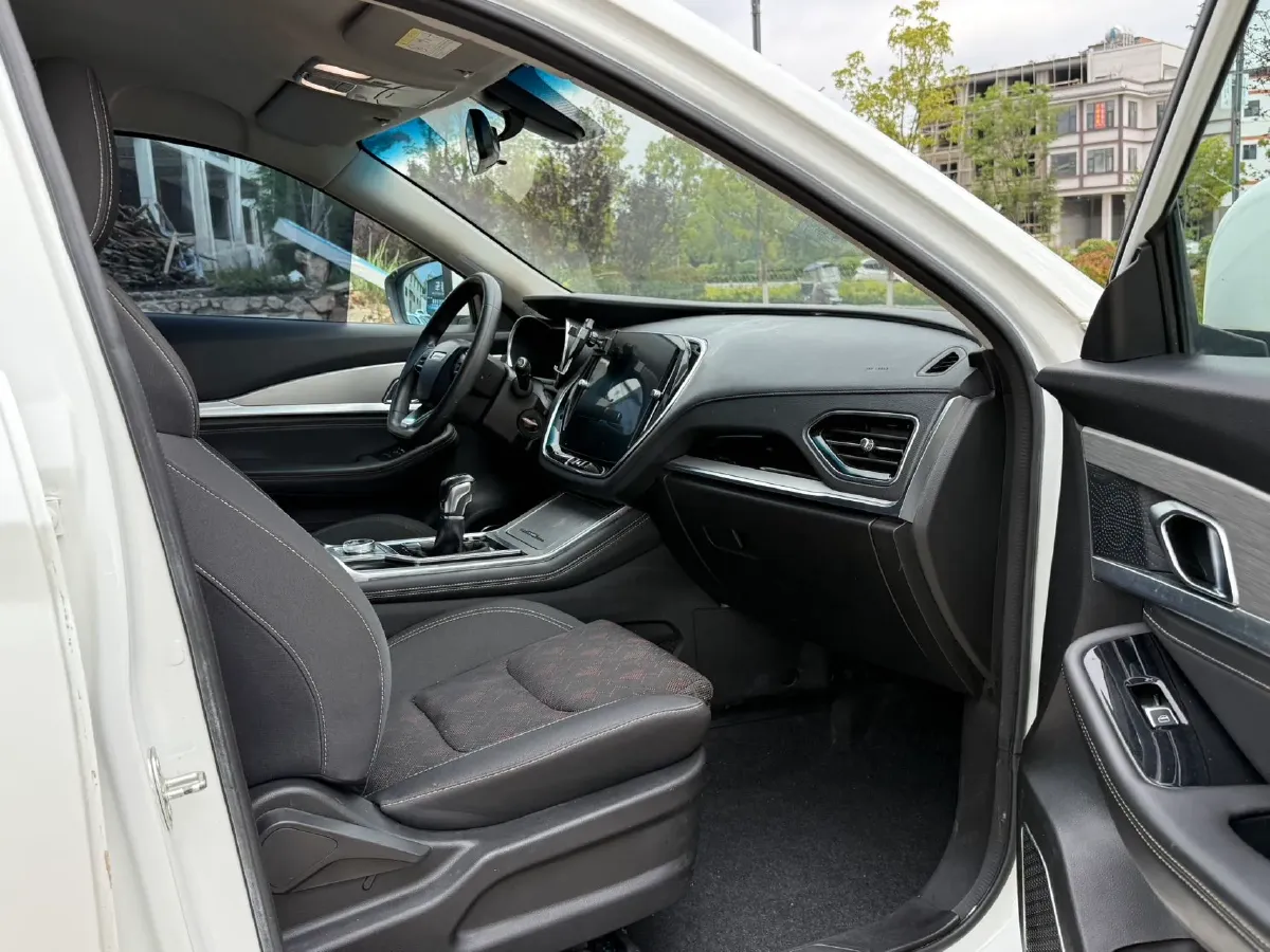 2022 Jetour X70M 1.5T 156HP L4 6MT,autocango,china used car exporter,china ev exporter,chinese used car exporter,chinese used ev exporter