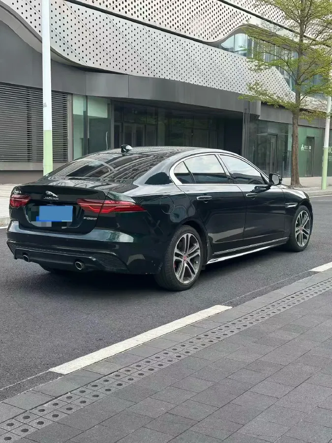 2021 Jaguar XEL 2.0T 250HP L4 8AT,autocango,china used car exporter,china ev exporter,chinese used car exporter,chinese used ev exporter