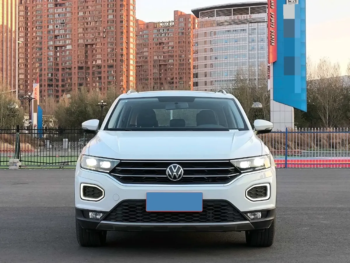 2022 Volkswagen T-Roc 1.4T 150HP L4 7DCT,autocango,china used car exporter,china ev exporter,chinese used car exporter,chinese used ev exporter