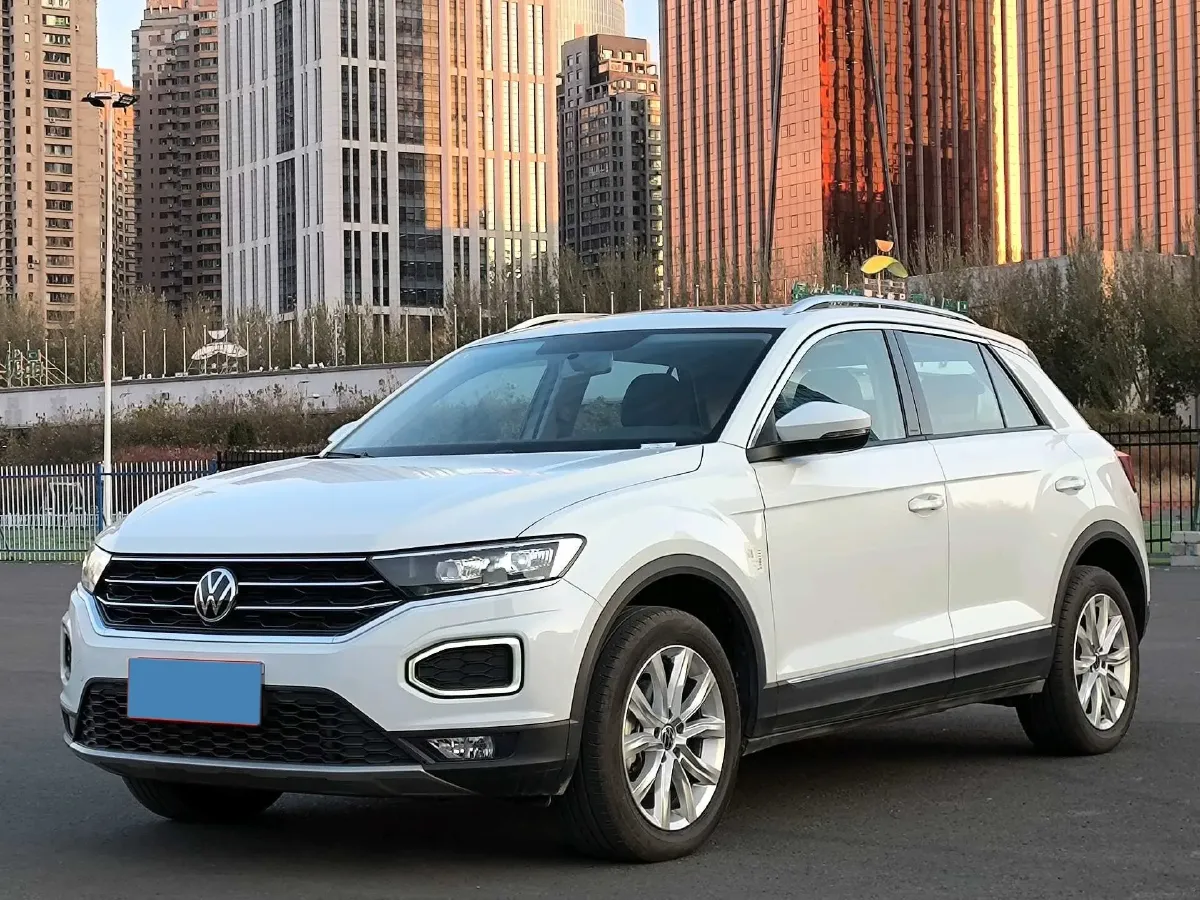 2022 Volkswagen T-Roc 1.4T 150HP L4 7DCT,autocango,china used car exporter,china ev exporter,chinese used car exporter,chinese used ev exporter