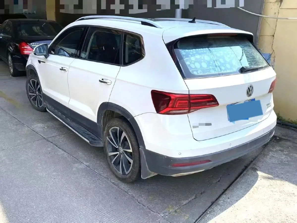 2019 MINI MINI 1.5T 102HP L3 7DCT,autocango,china used car exporter,china ev exporter,chinese used car exporter,chinese used ev exporter