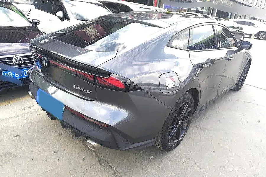 2023 ChangAn UNI-V iDD 1.5T 170HP L4 6TCT PHEV 18.4KWH,autocango,china used car exporter,china ev exporter,chinese used car exporter,chinese used ev exporter
