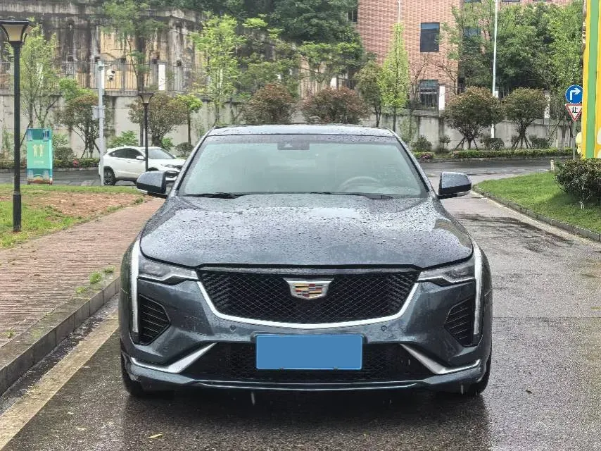 2021 Cadillac CT4 2.0T 237HP L4 8AT,autocango,china used car exporter,china ev exporter,chinese used car exporter,chinese used ev exporter
