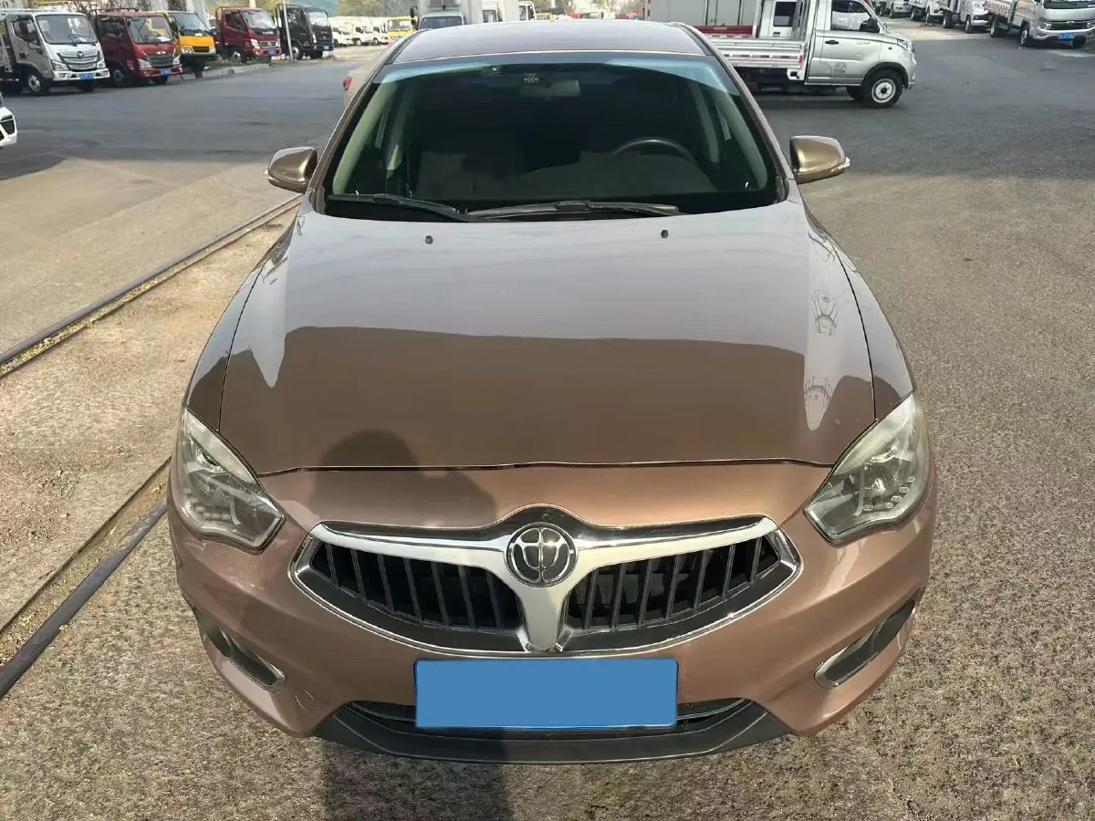 2014 Brilliance Auto H530 1.5T 150HP L4 5AT,autocango,china used car exporter,china ev exporter,chinese used car exporter,chinese used ev exporter